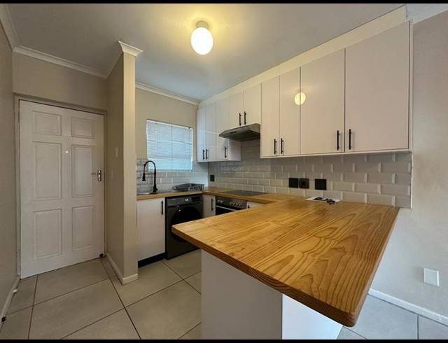 2 BEDROOM PROPERTY TO RENT IN OAKGLEN